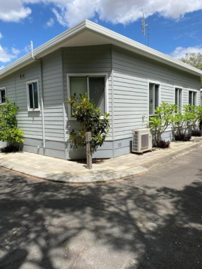 The Best Beach Cabin - Unit 32, Broadwater